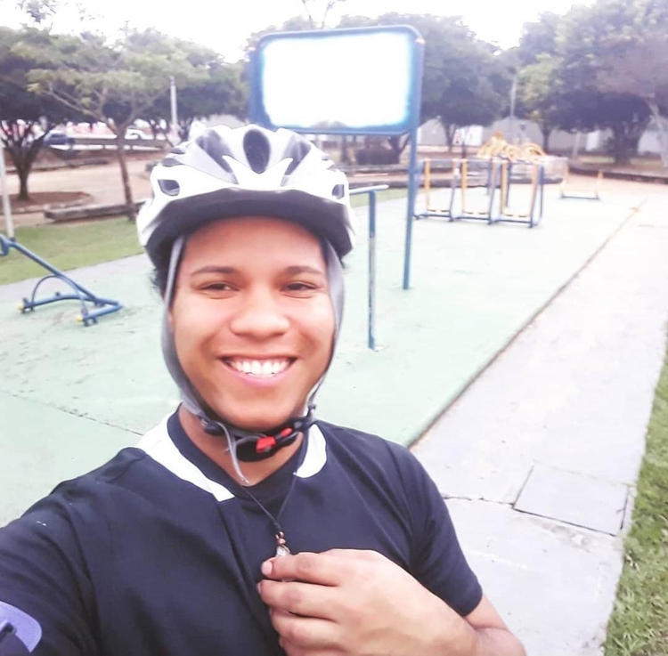 Ciclista foi atropelado em um trecho da avenida Brasil - Foto: Arquivo Pessoal