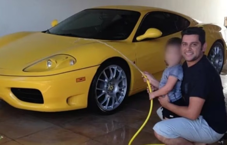 Léo Magalhães comprou Ferrari em 2014 - Foto: Reprodução/Instagram