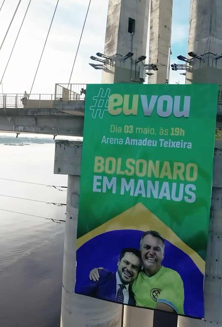 Banner estendido na Ponte Phelippe Daou - Imagem: Reprodução/Instagram