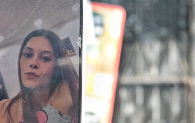 Jovem foi morta com golpes de faca - Fotos: Jander Robson/ Portal do Holanda