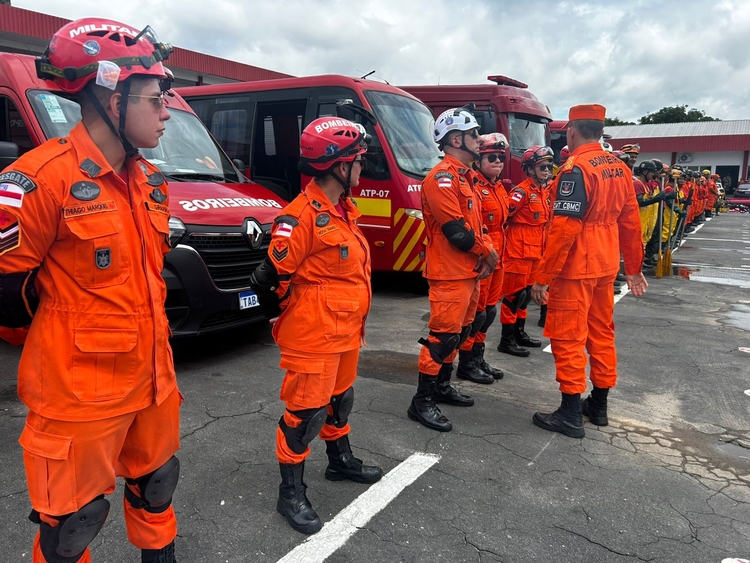 Equipe de atendimento - Foto: Jander Robson/Portal do Holanda