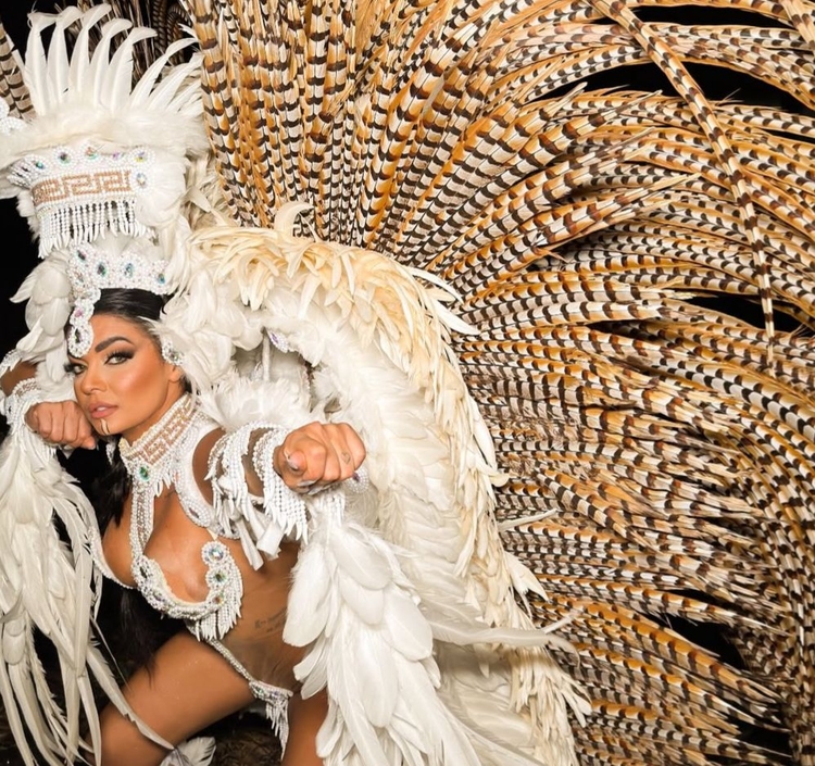 Rainha de bateria da Vitória Régia - Foto: Instagram Hursula Freitas