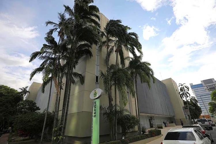 Os salários variam de R$ 5 mil a R$ 23 mil - Foto: Lucas Silva/Secom