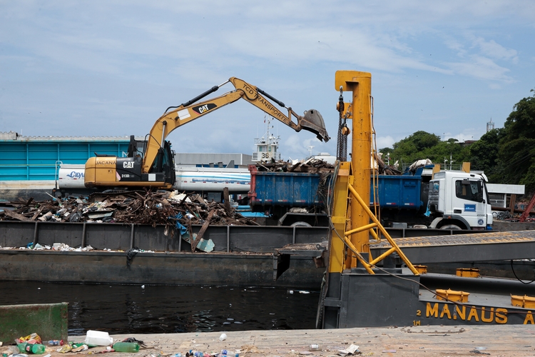 Primeira operação de transbordo - Foto: Divulgação 