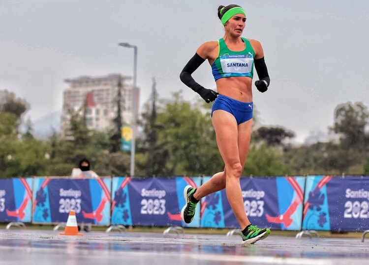 Viviane Lyra ficou em 4º lugar na prova - Foto: Miriam Jeske/Divulgação COB