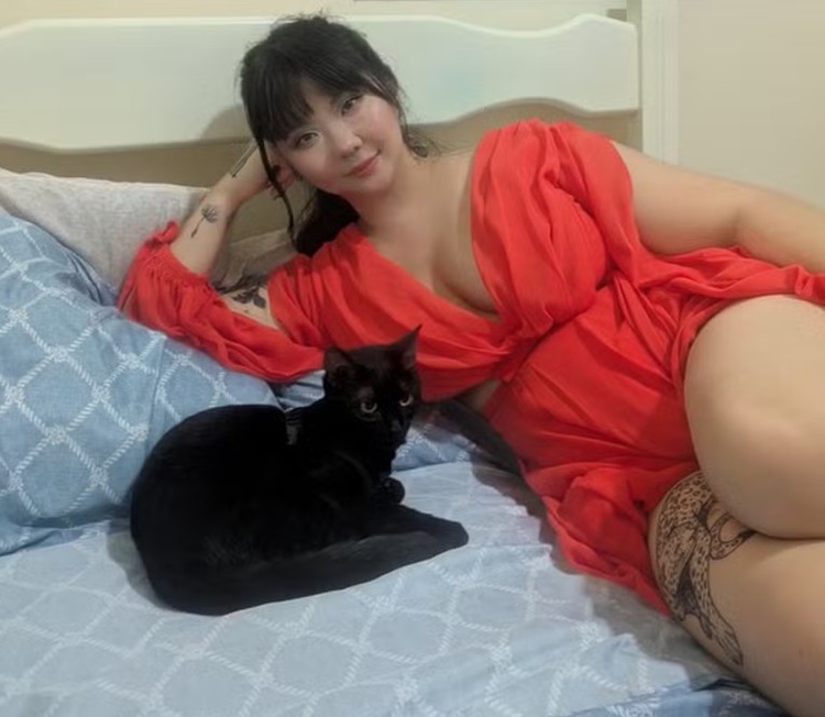 Julia teve esta foto manipulada de várias formas - Foto: Reprodução