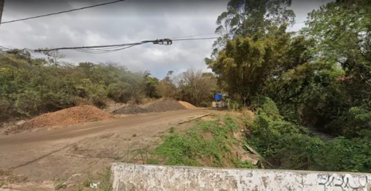  Homem cometeu o crime por mais de três vezes durante a noite do último sábado (20) - Foto: Reprodução/Google Maps