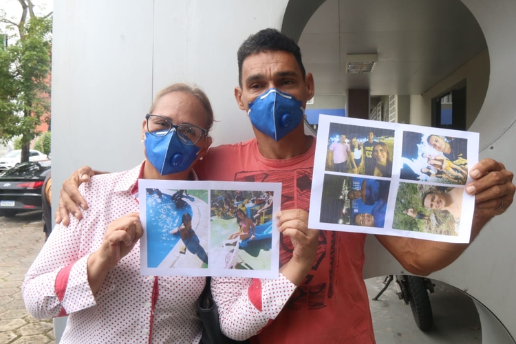 Família mostra imagens de casal - Foto:Jander Robson/Portal do Holanda