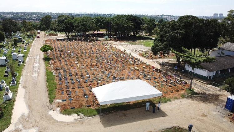 Cemitério em Manaus - Foto: Portal do Holanda