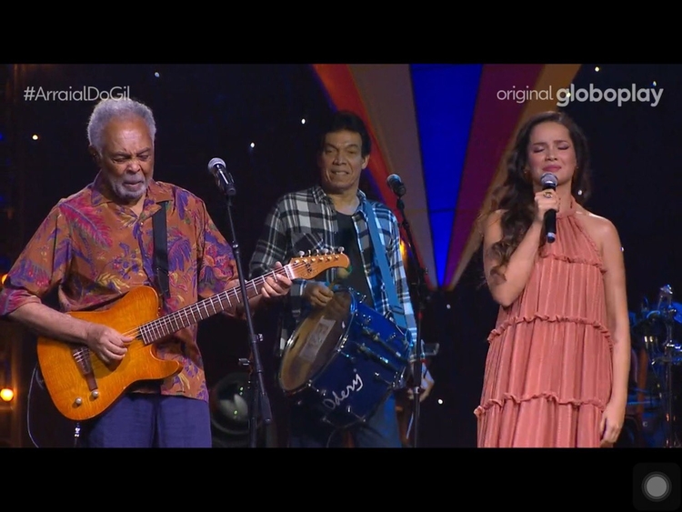 Gilberto Gil e Juliette - Foto: Reprodução / Globopaly