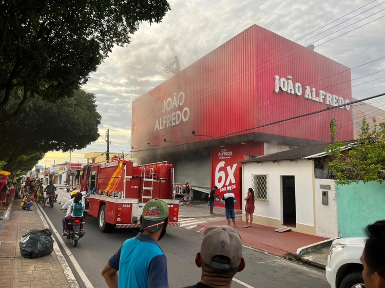 Princípio de incêndio atinge loja em Parintins - Foto: Divulgação