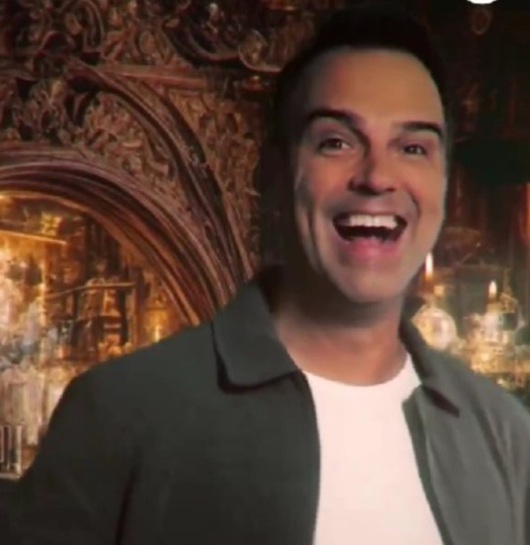 Tadeu Schmidt apresentador do BBB - Imagem: Reprodução/Twitter 