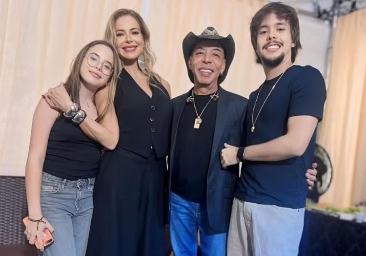 Família de Chrystian - Foto: Reprodução/Instagram Key Vieira