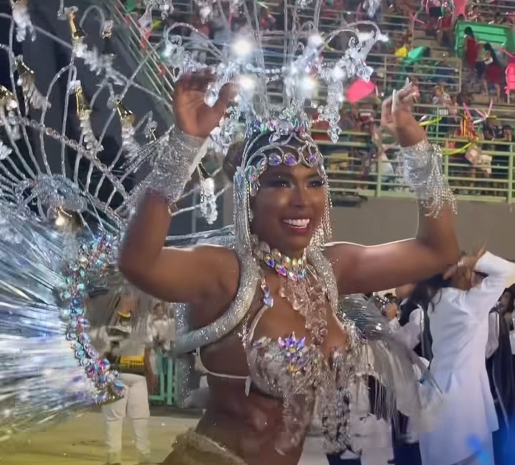 Keise Rocha - Rainha de Bateria - Foto: Reprodução