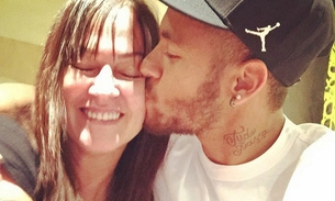 Neymar posta foto rara com a mãe para homenageá-la em dia do aniversário