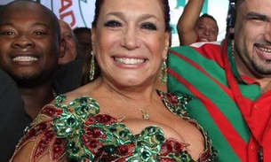  Susana Vieira é coroada Rainha de Bateria da Grande Rio