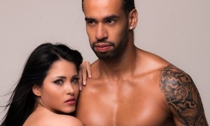 Sósia de Megan Fox exibe belas curvas em ensaio sensual