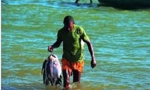 Reserva ambiental reduz número de lagos e causa conflito entre pescadores