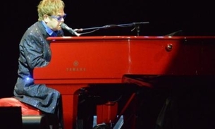 Elton John divulga trailer do novo álbum