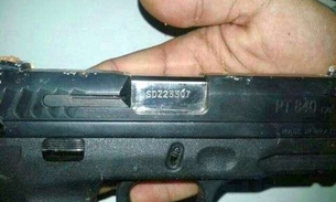 Para fugir da polícia, motorista joga fora arma de uso exclusivo da PM