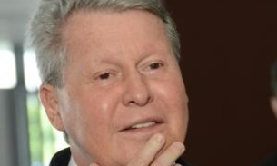 Artur entrega 117 veículos para fortalecer Distritos de Saúde