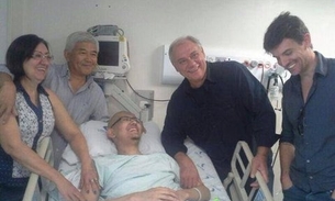 Marcelo Rezende visita fã com doença terminal em hospital