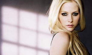 Avril Lavigne pode lançar dois álbuns seguidos