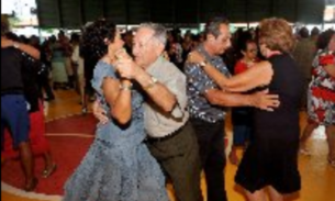 Prefeitura promove baile ‘Rosas de Maio’ para homenagear mães na terceira idade