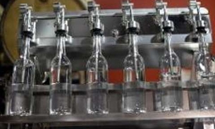 Dois homens tentam entrar na Vidal Pessoa com 70 garrafas de bebida alcoólica