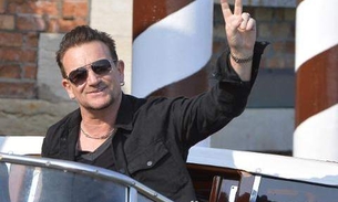 Vocalista do U2, Bono revela que não tira óculos escuros porque tem glaucoma