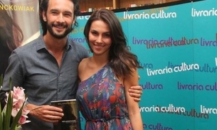 Namorada de Rodrigo Santoro quer engravidar em 2015