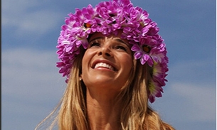 Dany Bananinha faz ensaio de Ano Novo e fala de simpatia