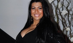 Mulher Moranguinho escorrega no português e vira chacota na web