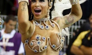 Depois de SP, mulher de Alexandre Frota exibe atributos no Carnaval do Rio