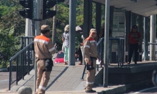 64 multas foram registradas na faixa azul nas primeiras horas do dia