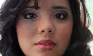 Hêmilly Lira faz show no Fino da Bossa