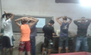 Dez pessoas  presas e 30 galos apreendidos em rinha no São José