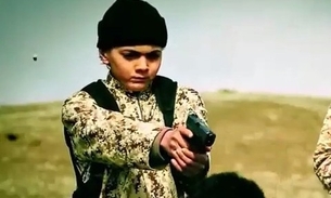  Estado Islâmico divulga novo vídeo de criança executando refém