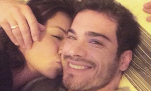 Carol Nakamura beija Sidney Sampaio e afasta boatos de separação