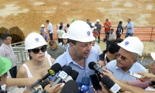 Governador visita estádio da Colina, que vai ser inaugurado com Galo-Preto