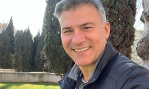 Ator Leonardo Vieira ganha declaração do marido ao comemorar 12 anos juntos 