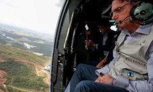 Bolsonaro sobrevoa áreas devastadas por 'ciclone bomba'