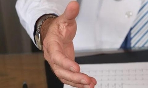 Médico é denunciado por supostamente abusar de pacientes em consulta