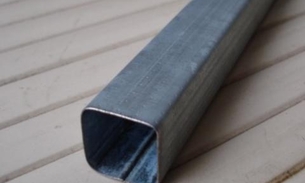 Mulher é agredida com barra de ferro por ex-namorado 