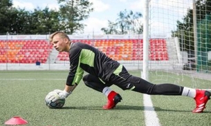 Goleiro é atingido por raio enquanto se preparava para treino 