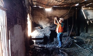 Loja atingida por incêndio em Manaus apresenta rachaduras, mas não tem risco de desabar