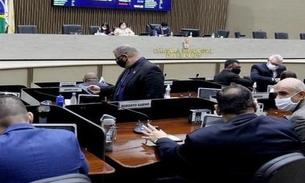 Comitê pede suspensão do aumento salarial para vereadores e prefeito de Manaus