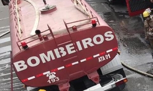 Incêndio em quitinete deixa moradores de vila desesperados em Manaus