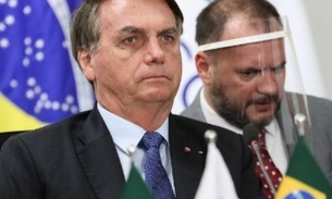 Bolsonaro diz que lei sobre fake news limita liberdade de expressão e que 'não tem que ter isso'