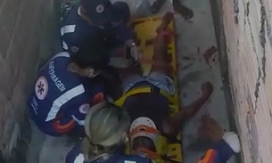 Mulher é ferida com gargalo de garrafa após briga com rival em Manaus